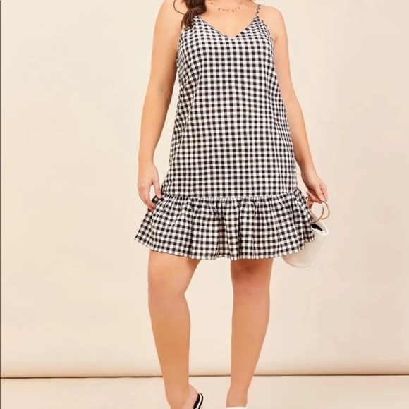 🖤🆕BEBE BLACK PLAID RUFFLE SHIFT DRESS🖤NWT🖤 - Picture 5 of 5